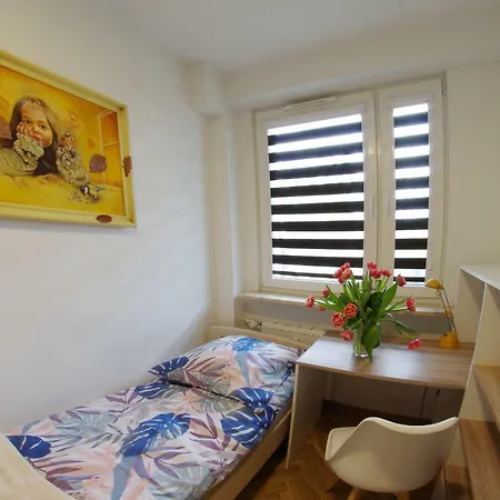 Ferienwohnung Apatramenty Promienista Posen Exterior foto